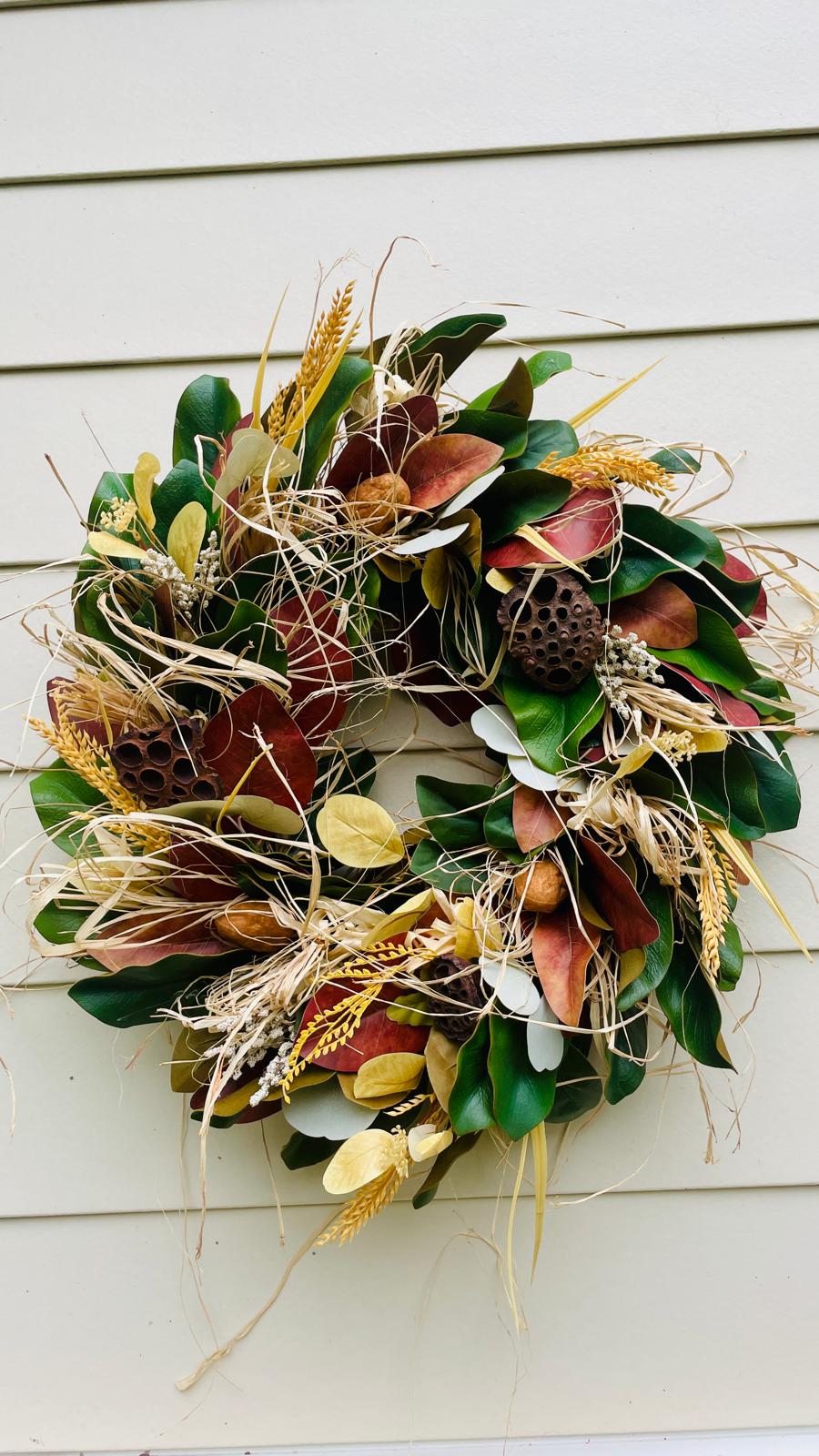 Magnolia & Raffia Autumn - 24"/26"/30"