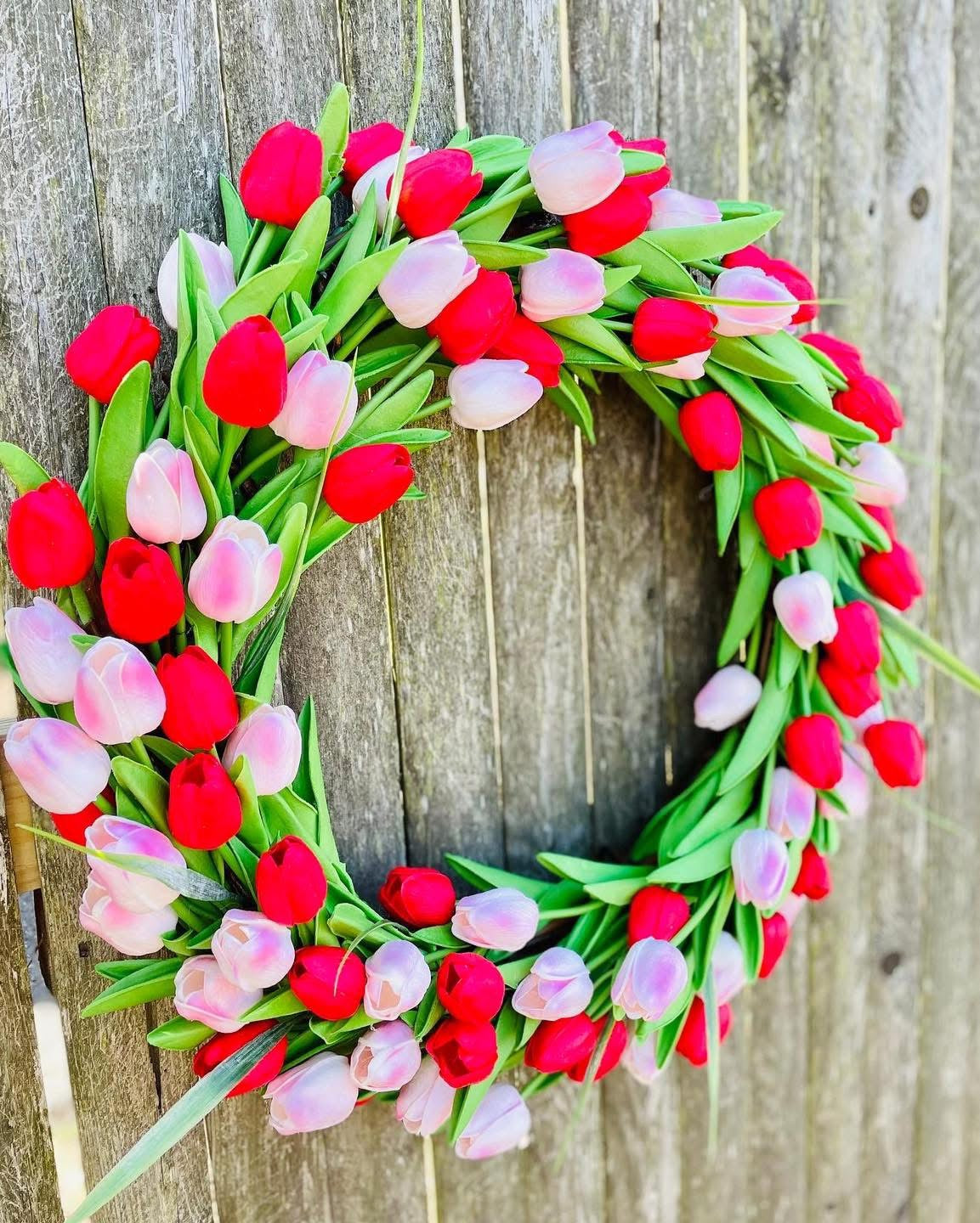 Lush Tulip Celebration Wreath - 22"