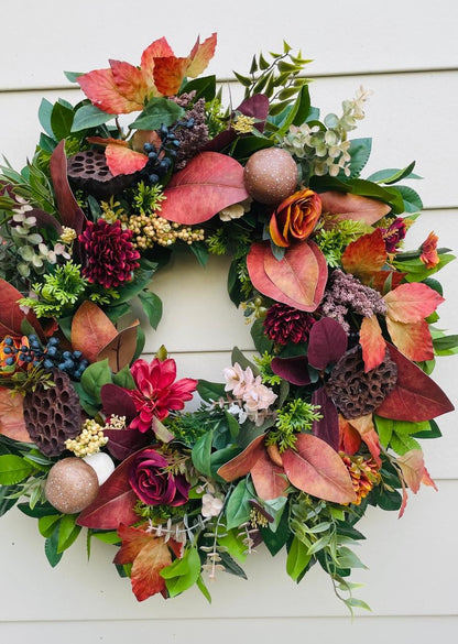 Autumn Berry & Pod - 24"/26"/28"