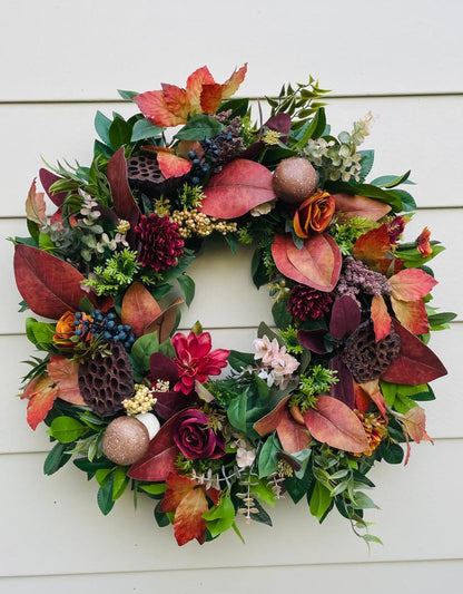 Autumn Berry & Pod - 24"/26"/28"