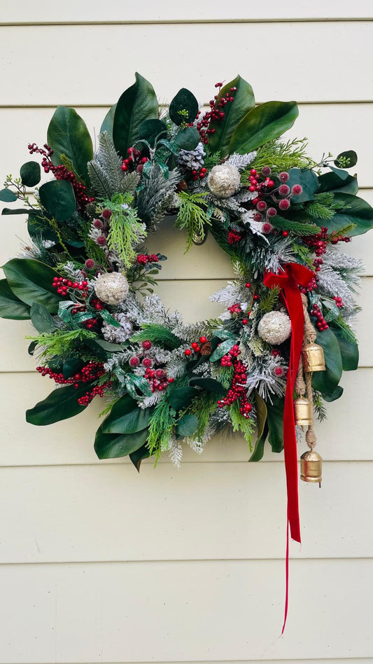 Deluxe Snowy Magnolia Wreath - 26"